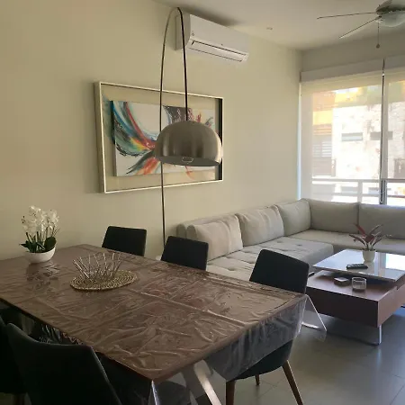 Spectacular Two Bedrooms Ph With Private Rooftop And Jacuzzi