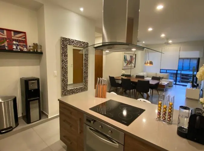 Lunada Ph With Private Rooftop And Jacuzzi By Caribe Rentas Apartment *