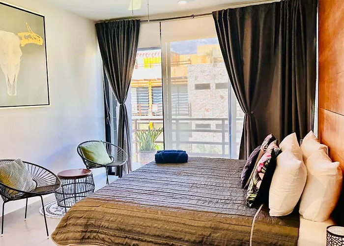 Lunada Ph With Private Rooftop And Jacuzzi By Caribe Rentas Apartment
